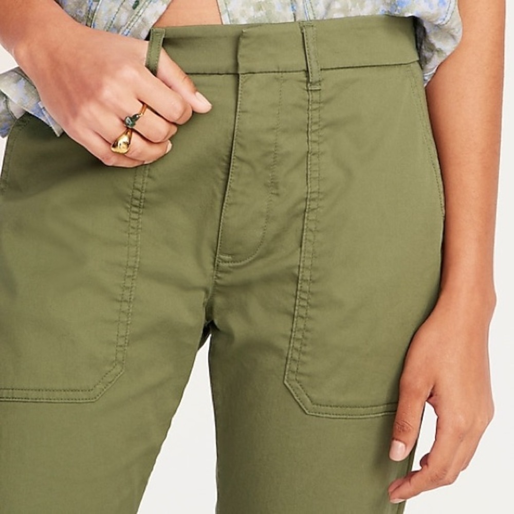 J Crew Petite patch-pocket slim boyfriend chino pant
Item BF497 - Picture 3 of 5